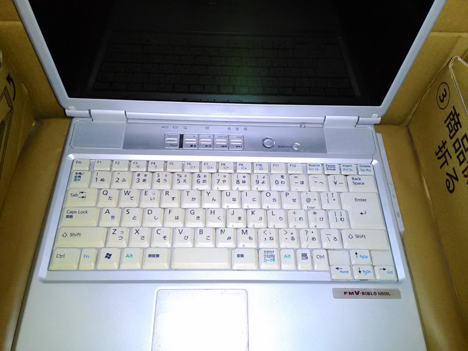 FMV-BIBLO NB50L_1015