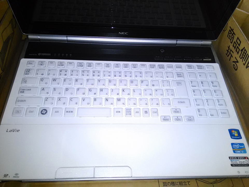 PC-LL750FS6W_0826