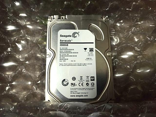 ST2000DM001