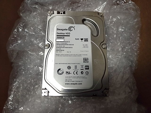 ST2000DM001
