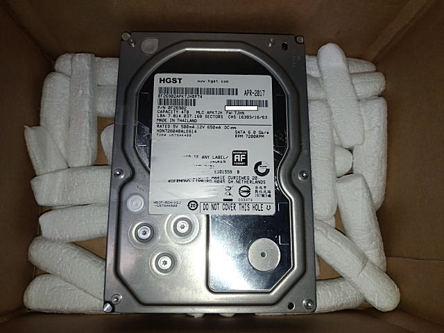 HDN726040ALE614
