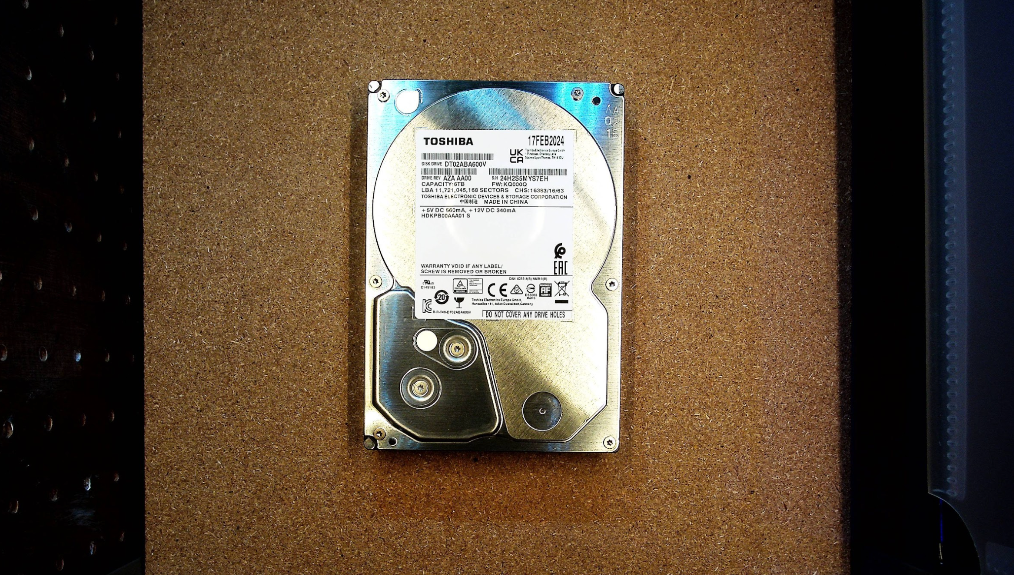 TOSHIBAの外付けハードディスク