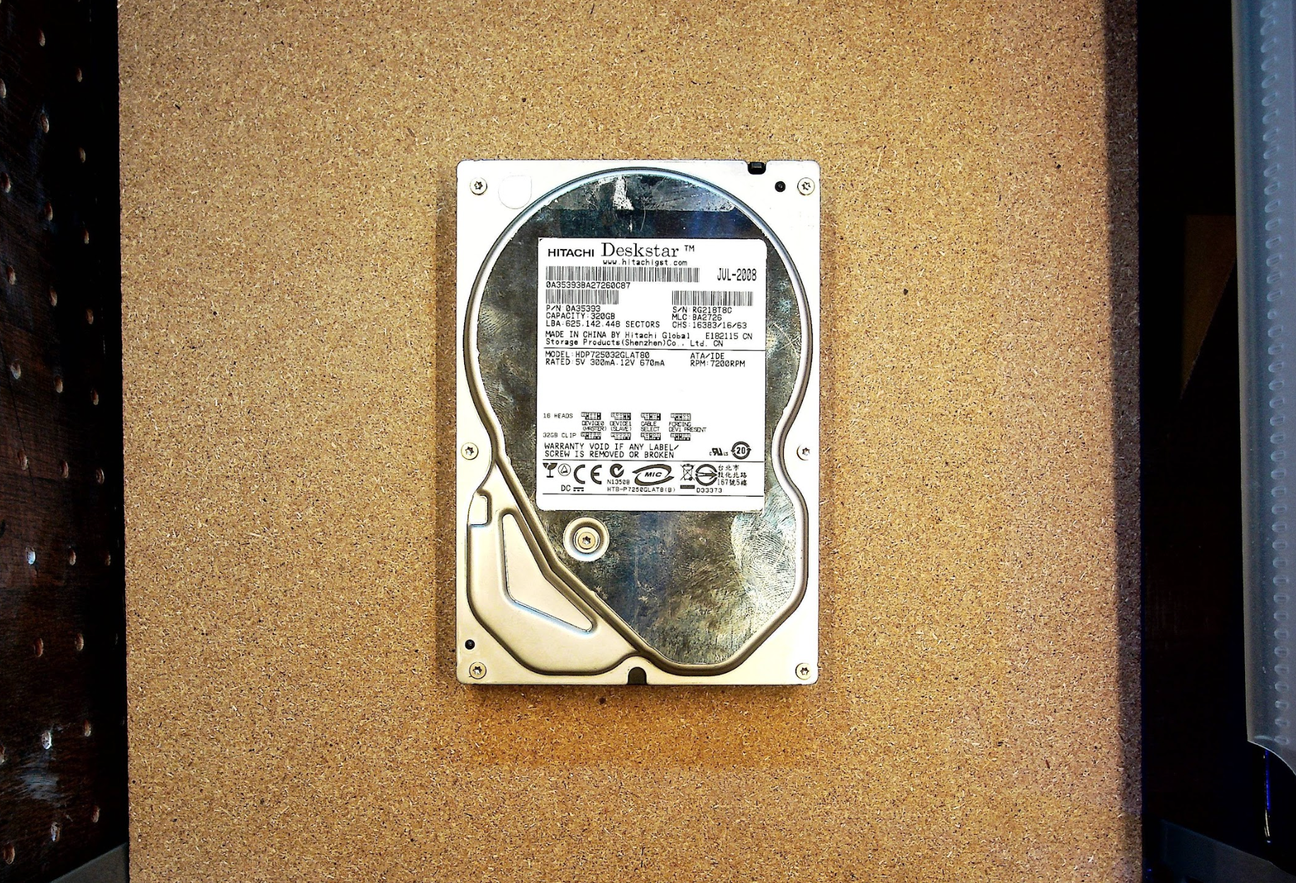 HDP725032GLAT80
