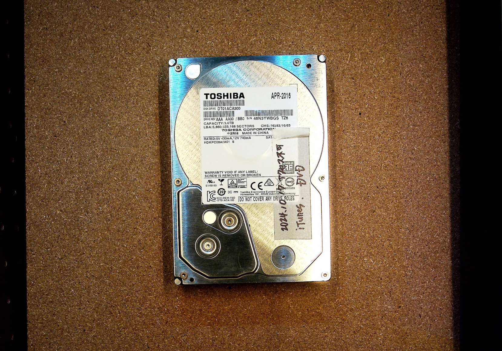 DT01ATA300