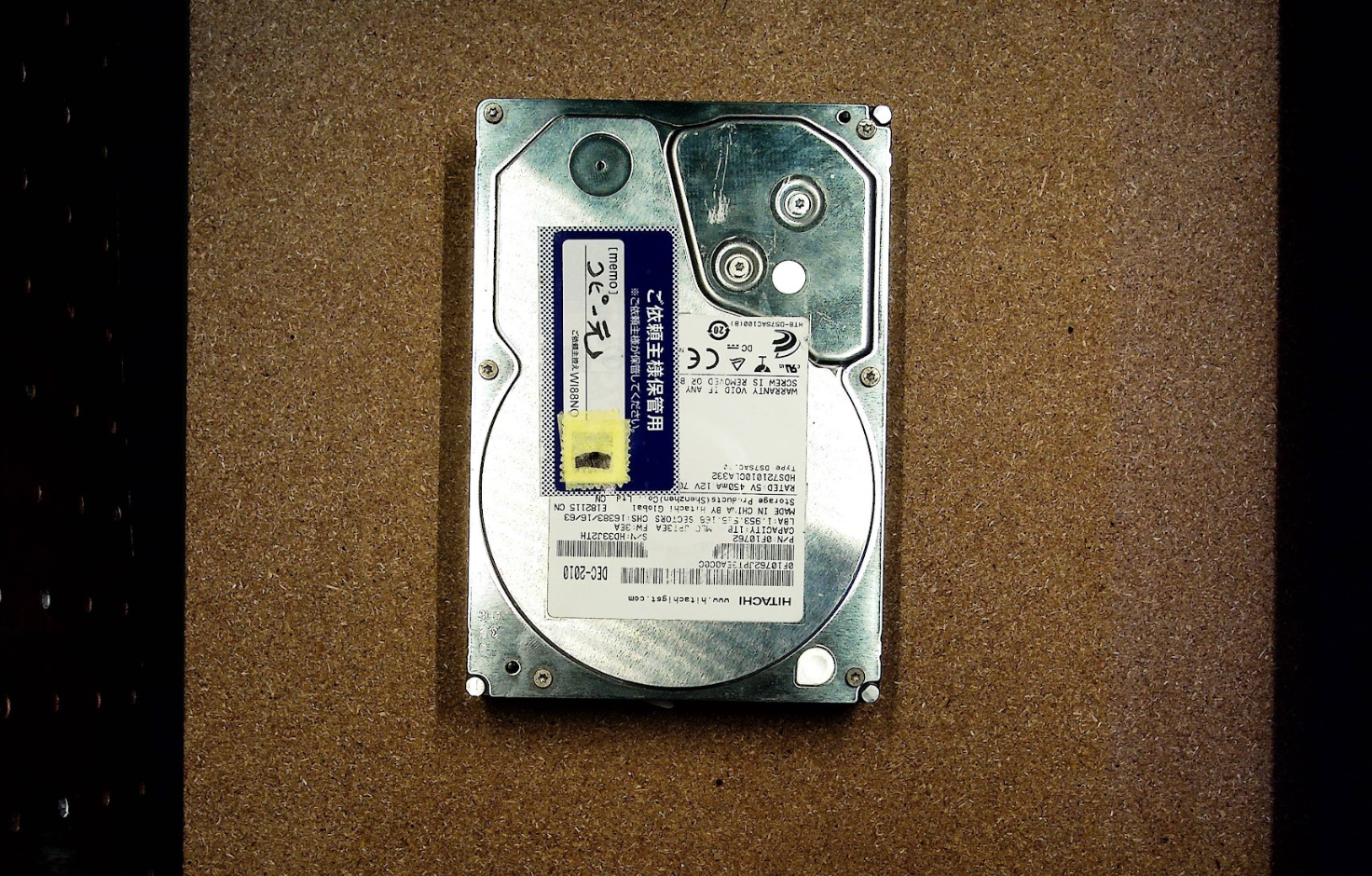HDS721010LA332